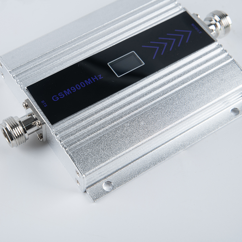 衡东家用单频手机信号增强器100㎡